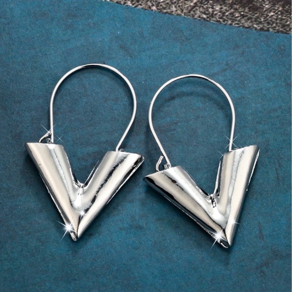 Silver “V” Hoop Earrings w/Ear Wire Hook - Picture 2 of 7